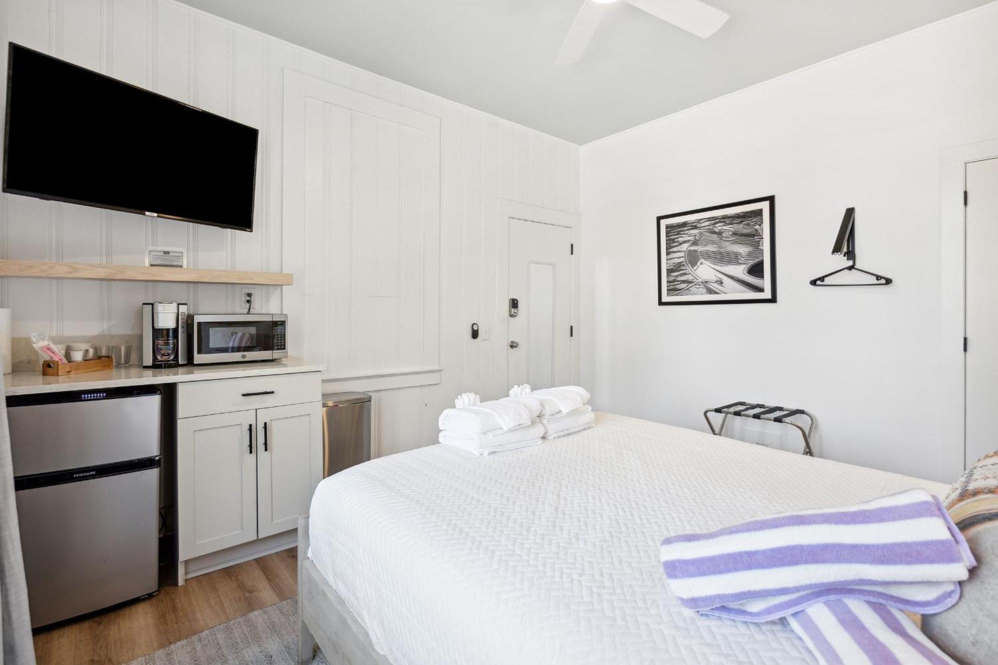 Folliday Inn - The Ariston - Room 34 Folly Beach Eksteriør bilde